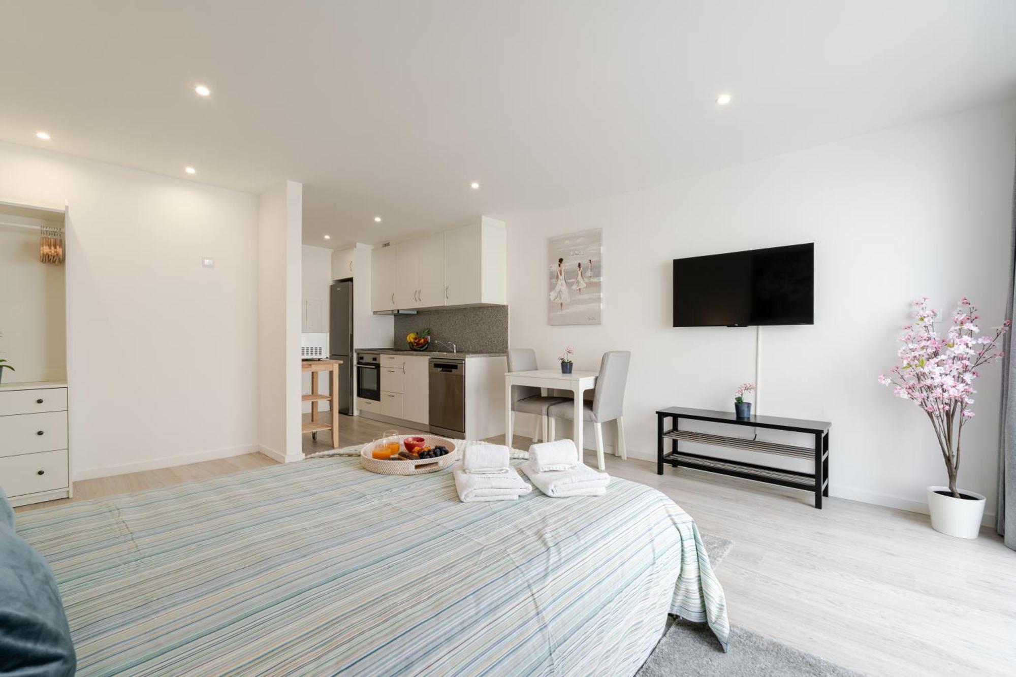 Hostwise - Modern & Bright Appartamento *