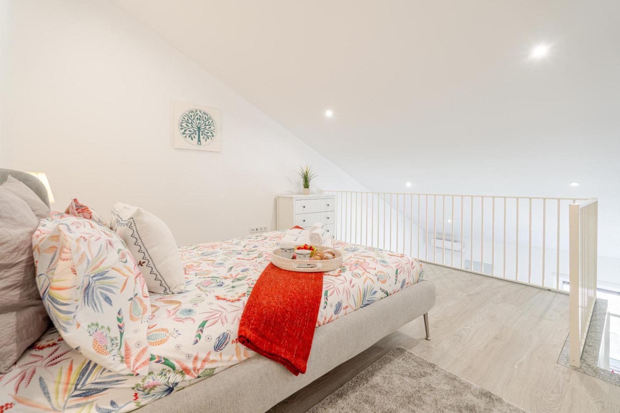 Hostwise - Modern & Bright Appartamento